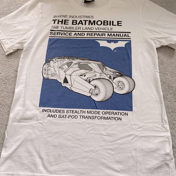 THE BATMOBILE - Wayne Industries official Merchandise - Picture 5 of 14
